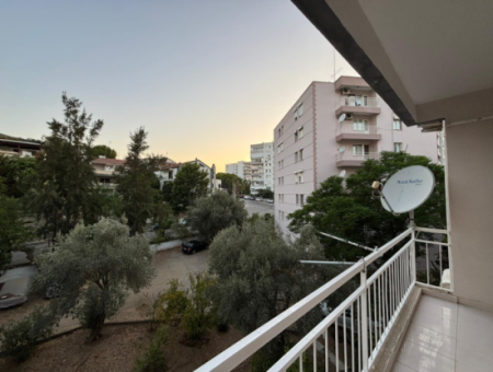 Narlıdere Huzur Mahalellenda Metro In Der Nähe Von 3 1 Wohnung Zu Vermieten
