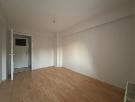 Narlıdere Huzur Mahalellenda Metro In Der Nähe Von 3 1 Wohnung Zu Vermieten
