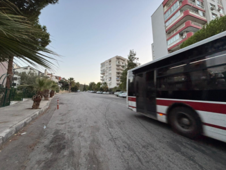 Narlıdere Huzur Mahalellenda Metro In Der Nähe Von 3 1 Wohnung Zu Vermieten