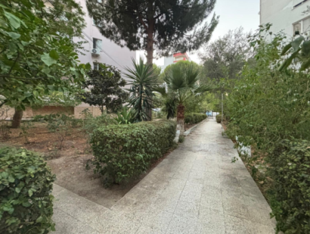 Narlıdere Huzur Mahalellenda Metro In Der Nähe Von 3 1 Wohnung Zu Vermieten