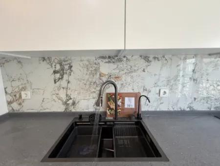 2 In 1 Wohnung Mit Luxuriöser Architektur In Seferihisar Çolakibrahimbey