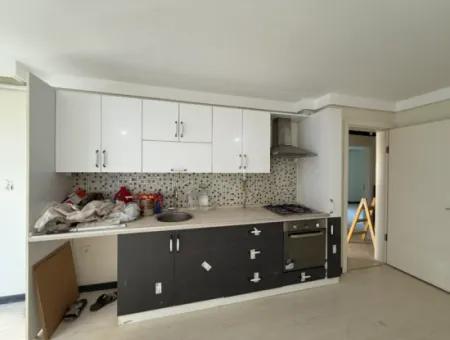 2 1 Zentral Gelegene Wohnung Zum Verkauf In Seferihisar Hidirlik