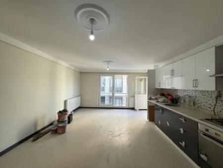 2 1 Zentral Gelegene Wohnung Zum Verkauf In Seferihisar Hidirlik