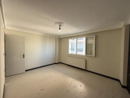 2 1 Zentral Gelegene Wohnung Zum Verkauf In Seferihisar Hidirlik