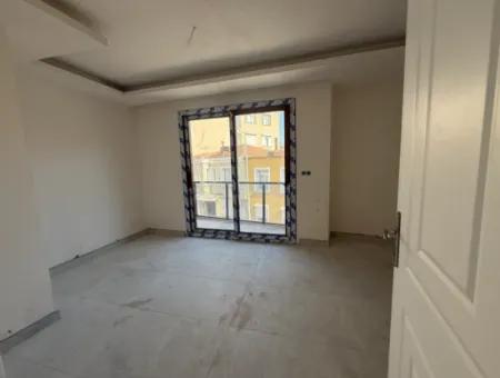 Brandneue Freistehende Villa Zum Verkauf Im Camikebir Viertel Seferihisar – Unabhängiges Wohnen Im Stadtzentrum
