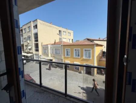 Brandneue Freistehende Villa Zum Verkauf Im Camikebir Viertel Seferihisar – Unabhängiges Wohnen Im Stadtzentrum