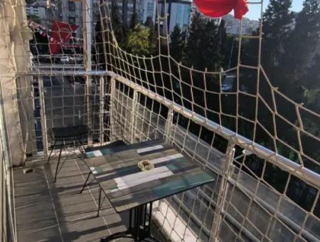 Erdgas 3 1 Wohnung Mit Aufzug Mit Blick Auf Die Grüne Natur Der Messe