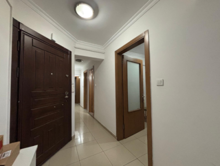 Alsancak Poet Eşrefte 1.Floor 3 1 Wohnung Zum Verkauf Mit Schild!