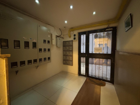 Alsancak Poet Eşrefte 1.Floor 3 1 Wohnung Zum Verkauf Mit Schild!
