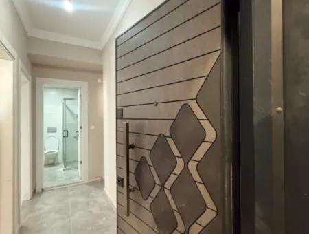 In Der Nähe Des Staatlichen Krankenhauses Von Seferihisar, Neu, 1 1 Wohnung Zum Verkauf – Mit Tiefgarage, Balkon Und Zentraler Lage