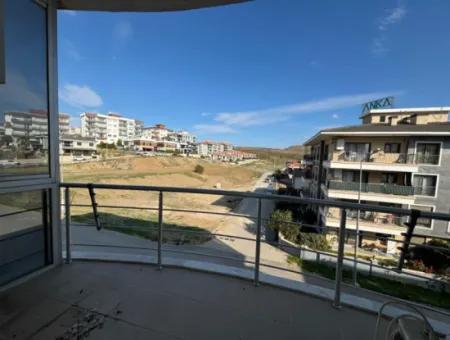 Wohnung Zu Vermieten Mit Grünflächenfassade In Der Seferihisar İzmir Strasse