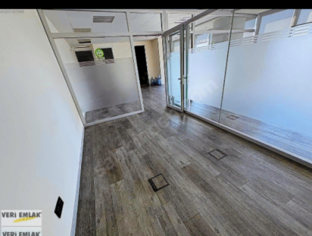 133 M² Arbeitsplatz Zu Mieten Mit 2 1 Vat Im Bayrakli-Turm!