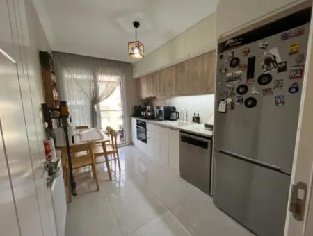 Seferihisar Camikebir-Viertel – İklimkent-Gelände – 2 Und 1 Wohnungen Mit Pool, Modern Und Geräumig