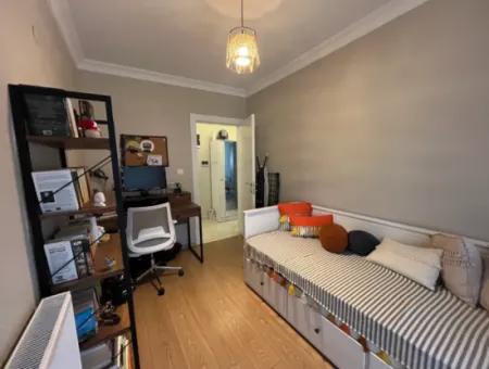 Seferihisar Camikebir-Viertel – İklimkent-Gelände – 2 Und 1 Wohnungen Mit Pool, Modern Und Geräumig