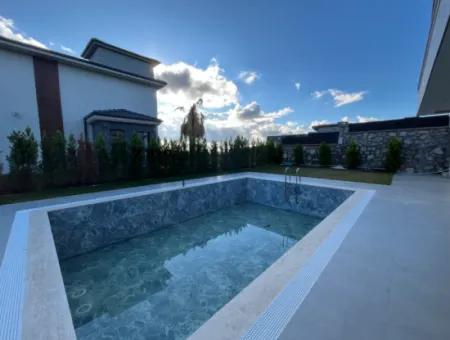 Seferihisar Bahçeşehir – Luxusvilla Mit Privatlebenskonzept