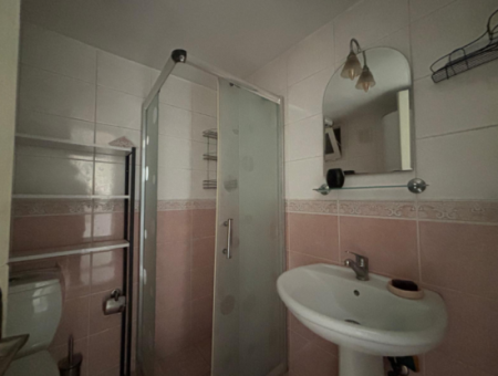 Wohnung Zu Mieten In Der Nähe Der Alsancak-Moschee, 1. Stock 2, 1 Klimatisierte Wohnung Mit Aufzug!