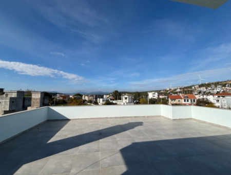 3 Zimmer, 1 Wohnzimmer, Freistehende Villa Mit Pool In Sigacik Zum Verkauf