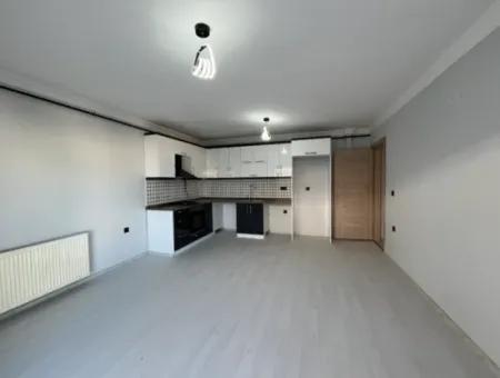 2 1 Frontline Wohnung Zum Verkauf In Seferihisar Turabiye