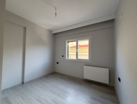 2 1 Wohnungen Zum Verkauf Mit Balkon Im Viertel Seferihisar Camikebir