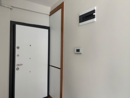 2 1 Wohnungen Zum Verkauf Mit Balkon Im Viertel Seferihisar Camikebir