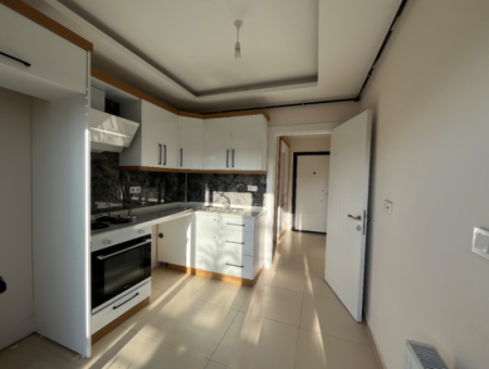 Seferihisar Camikebir – Luxuswohnung Auf Einem Gelände Mit Pool In Der Gözsüzlerstrasse