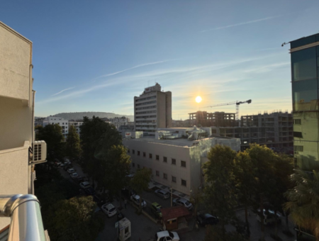 Alsancak Private Health Gegenüber 1 1 Brandneue Möblierte Wohnung Zur Miete