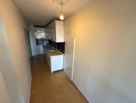 3 1 Mittlere Etage Villa Mit Grossem Balkon In Küçükyali