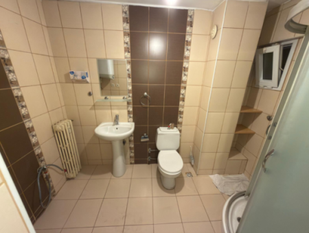 3 1 Mittlere Etage Villa Mit Grossem Balkon In Küçükyali