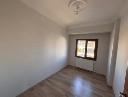 3 1 Geräumige Wohnung In Seferihisar Camikebir