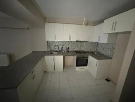 Stilvolle 2 U1 Wohnungen Zur Mietung In Einer Zentralen Lage Mit Garten Und Überdachte Parkplätze In Alsancak