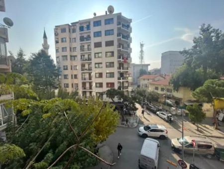 160 M² 5 1 Büro Zur Mietung, Geeignet Für Arbeitsplatz Gegenüber Dem Staatlichen Krankenhaus Alsancak
