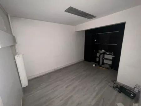 160 M² 5 1 Büro Zur Mietung, Geeignet Für Arbeitsplatz Gegenüber Dem Staatlichen Krankenhaus Alsancak