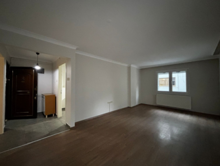 In Der Nähe Von Alsancak Fair 2 1 Etage Kombi-Wohnung Kostenlos Zu Mieten!