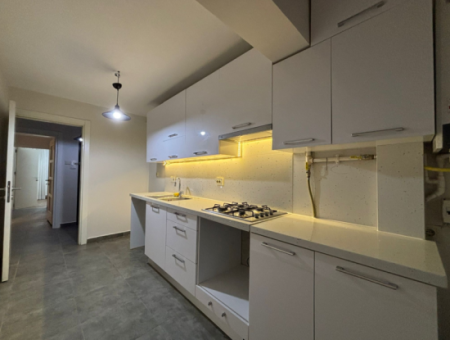 In Der Nähe Von Alsancak Fair 2 1 Etage Kombi-Wohnung Kostenlos Zu Mieten!