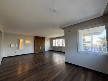 3 1 Ecke Wohnung Im 5. Stock Kostenlos Zum Verkauf In Der Alsancak Libas Street!