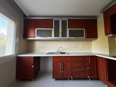 3 1 Ecke Wohnung Im 5. Stock Kostenlos Zum Verkauf In Der Alsancak Libas Street!