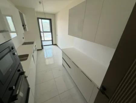 3 1 Wohnung Zur Miete Mit Panoramablick Im 38. Stock Der Mymahall Bomonti