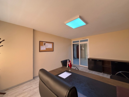 Leerstehender 2. Stock, Gut Gepflegter 140 M² Grosser Arbeitsplatz/Büro Zum Verkauf In Konak Basmane