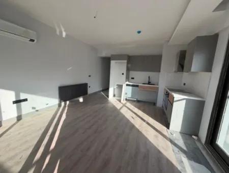 2 1 Wohnungen Zum Verkauf Mit Smart-Home-System Und Großem Balkon | Izmir Narlidere