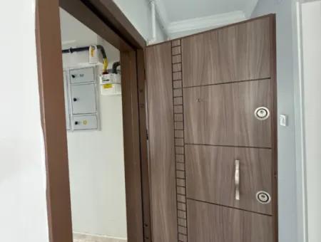 In Der Nähe Von Seferihisar Gözsüzler Caddesi – Geschlossene Küche – 3 1 Wohnung Zum Verkauf