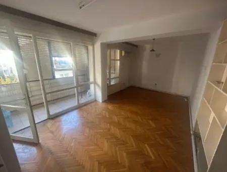 In Der Nähe Von Talatpaşa Migros | Parkplatz | Wohnung Zu Mieten Mit Doppelbalkon