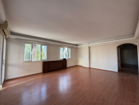 Ecke 2 1 Combi Boiler Mietwohnung In Alsancak Mimar Sinan