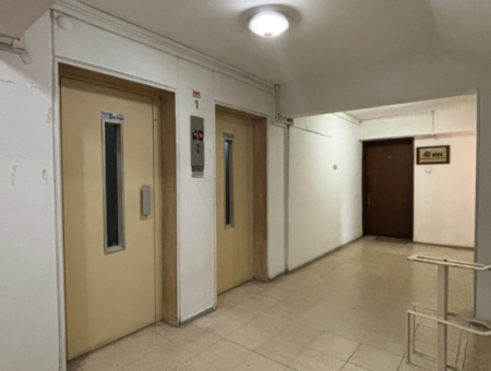 Alsancak Zypern Märtyrer In Der Nähe Von 1 1 Büro / Arbeitsplatz Zu Mieten!