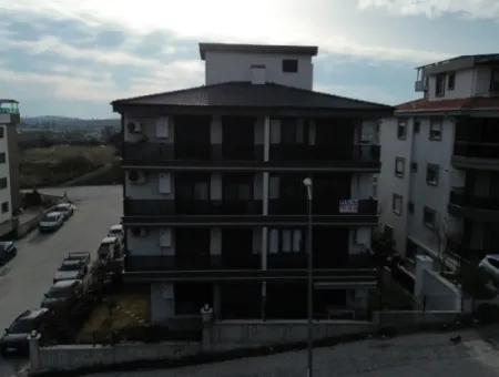 Neue 11-Wohnung Zum Verkauf Mit Offener Fassade, Grossem Balkon Und Garderobe In Seferihisar Camike