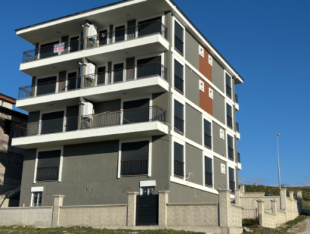 11 Wohnung Zum Verkauf Mit Balkon Im Viertel Seferihisar Çolakibrahim Bey