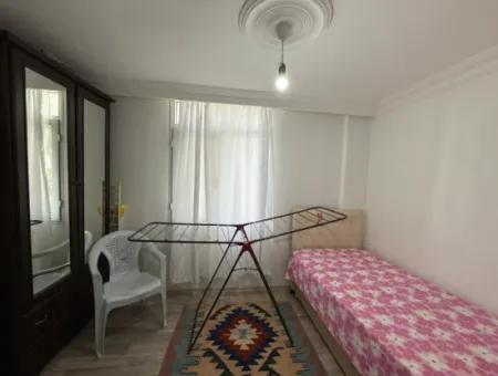 Villa Zum Verkauf In Seferihisar Akarca Atakum Sitesi Mit Meerblick Vom Garten Aus