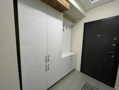 Geräumige 11-Wohnung Im Bezirk Seferihisar Camikebir, Nahe Der İzmir-Straße