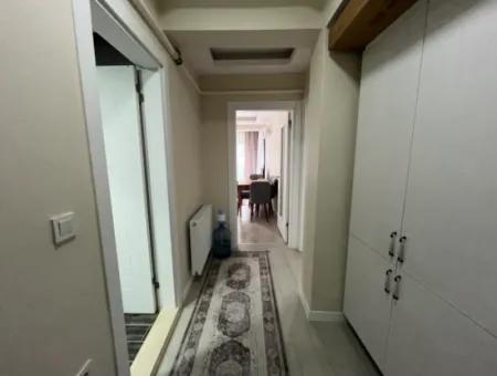 Geräumige 11-Wohnung Im Bezirk Seferihisar Camikebir, Nahe Der İzmir-Straße