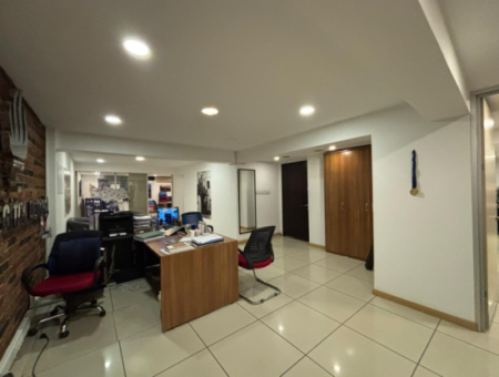 Alsancak Zypern Martyrs Ganze Etage 225 M² Arbeitsplatz Im 4. Stock Zu Mieten