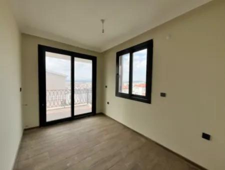 Brandneue 3-1-Villen Mit Meerblick Und Poolgelände In Seferihisar Akarca